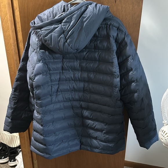 Women’s Coat - Picture 4 of 5